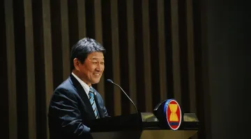 Minister for Foreign Affairs of Japan visits ASEAN Secretariat